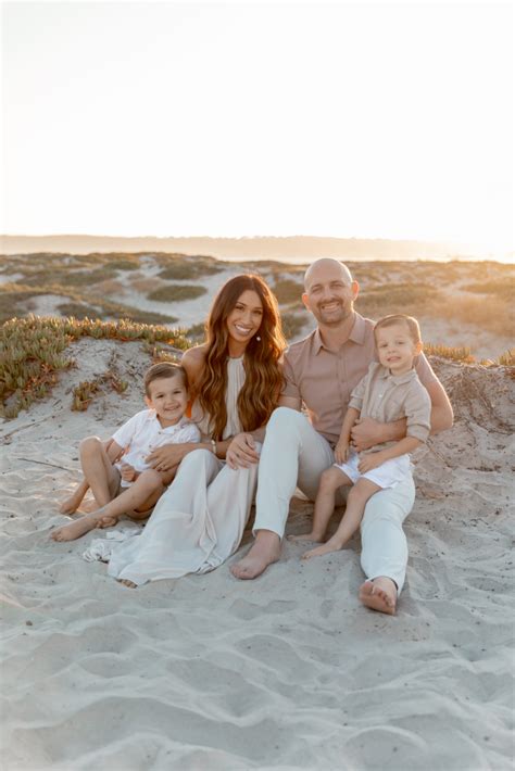 San Diego Family Photos -How to Plan Your Outfits for Your Family ...