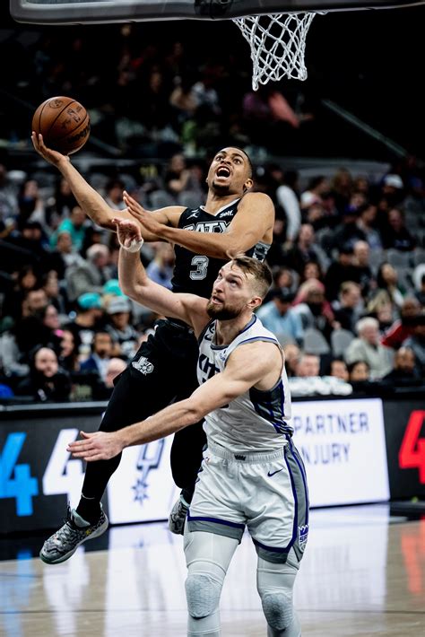 Photos: Spurs vs. Kings 1/15 Photo Gallery | NBA.com