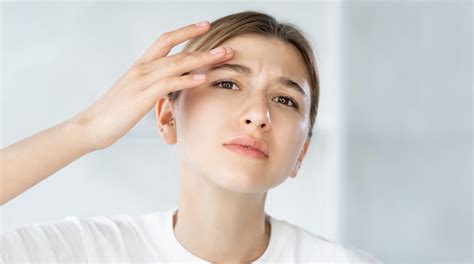 Causes of oily skin and how to solve them - Garnier