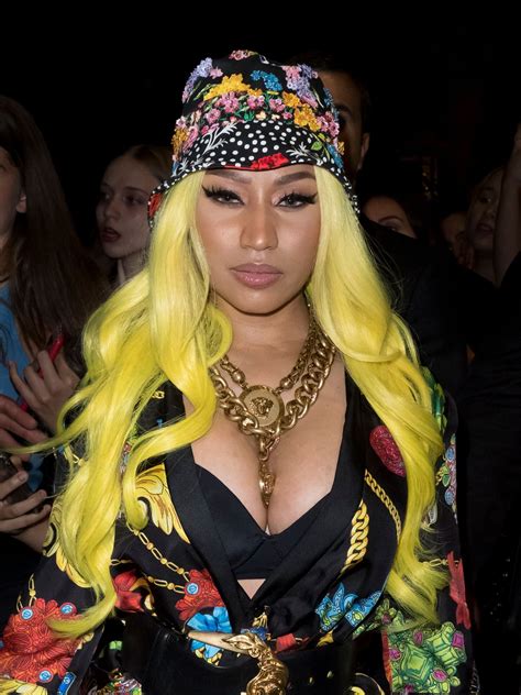 ニッキー・ミナージュ、“クイーン・オブ・ラップ”のファッションとクリエイティビティを支えるインナー・ワールド | Vogue Japan