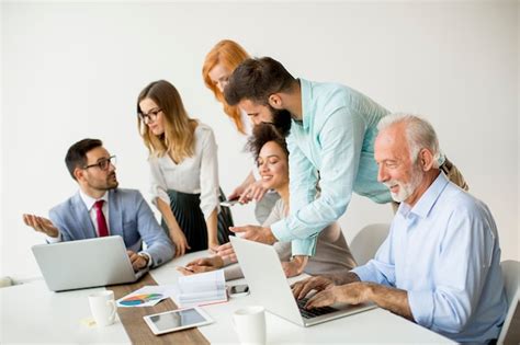 Businesspeople in conference room | Premium Photo