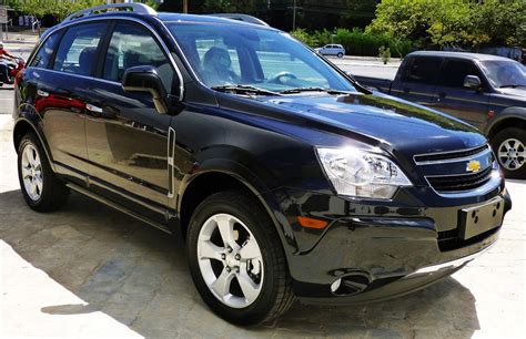 Chevrolet Captiva 2014 abandona V6 e custa R$ 99 800