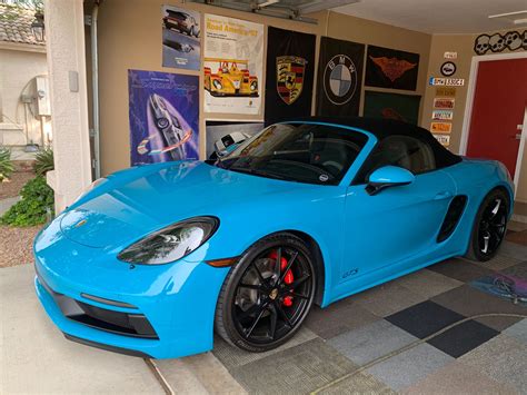 Blue Porsche