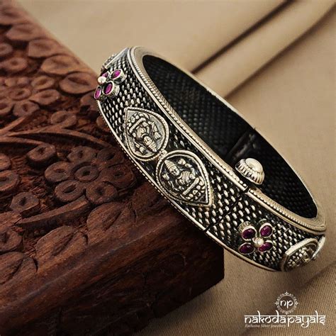 Bangles / Kadas – Page 7 – Nakoda Payals