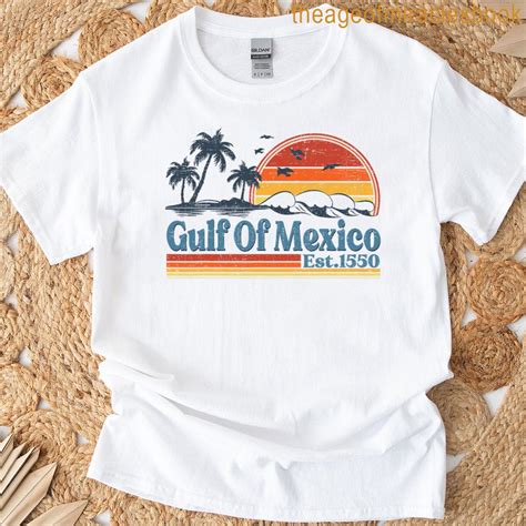 Gulf Of Mexico Est 1550 Retro Vintage Beach Gulf Of Mexico T-shirt