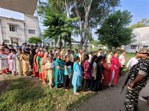 J&K phase 3 polls: 69.65% turnout, beats Lok Sabha polls THE NEW INDIAN ...