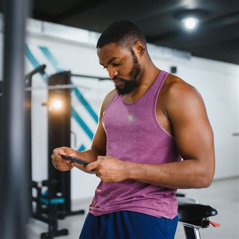 Athlete with Desktop Computer 的图像结果