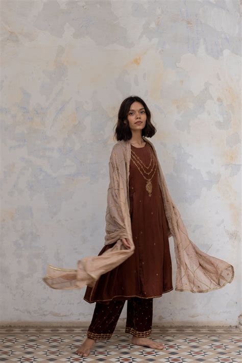 Nirjara - Beige aisha jaal odhani - Elahe
