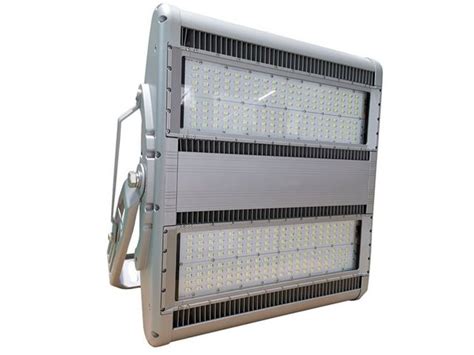 Projecteur LED industriel haute puissance 60-1500 W : Gamme AZURITE ...