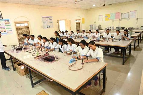 Pratap College, Amalner