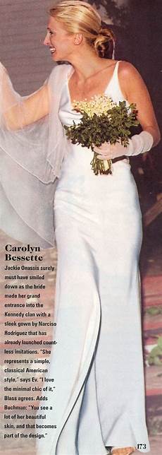 Carolyn Bessette Kennedy Wedding Gown by Carolyn And F Kennedy Jr S Wedding All About Carolyn Bessette Kennedy Wedding Gown
