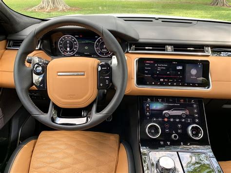 Range Rover Velar interior : Automotive Addicts