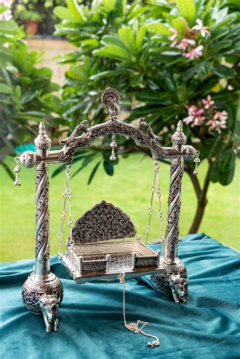 Peacock Jhula – Bhatter Silversmith Private Limited