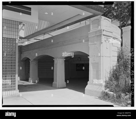 Passenger tunnel and 1991-built station building at North Philadelphia ...