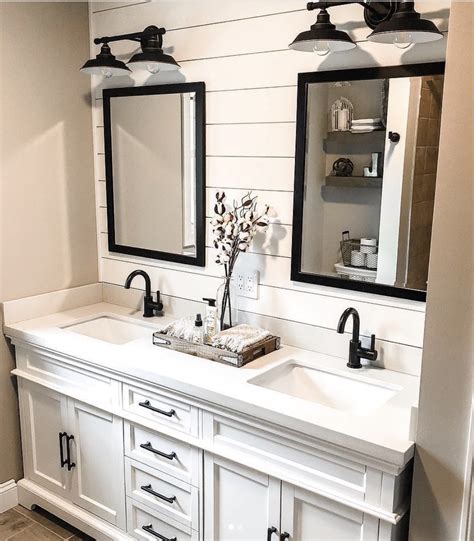 35 Beautiful Shiplap Bathroom Accent Wall Ideas