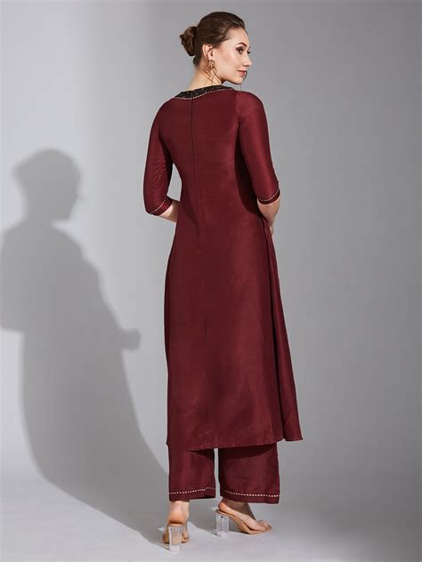 Maroon Round Neck 3/4 Sleeve Self-Designed Pleated Kurta Set for Women