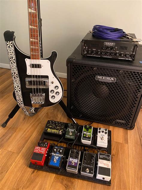 Finally got a rig! No more desk racing! : r/simracing