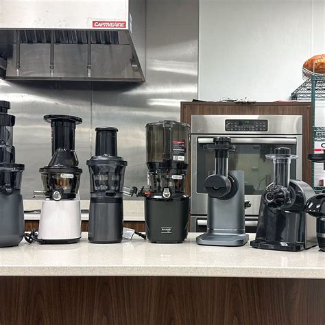 Juicer vs. Blender: What's the Difference?
