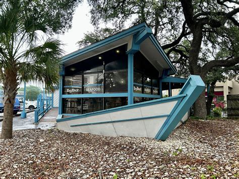 Medina Lake water level hits historic low as drought persists