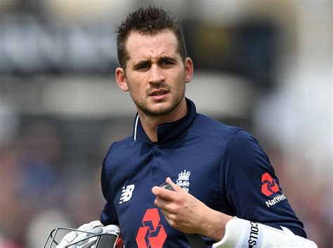 विश्व कप के ट्रेनिंग कैप से पहले इंगलैंड के क्रिकेट एलेक्स हेल्स हुए ...