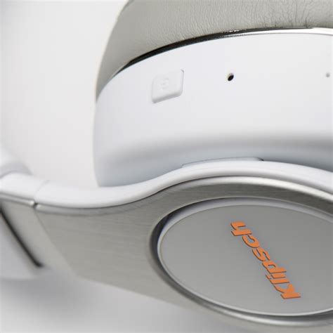 Headphones 的图像结果