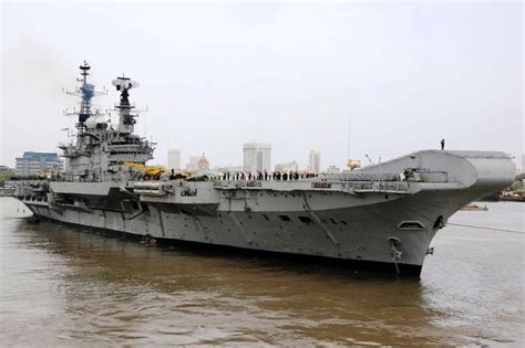 Aircraft carrier INS Viraat decommissioned