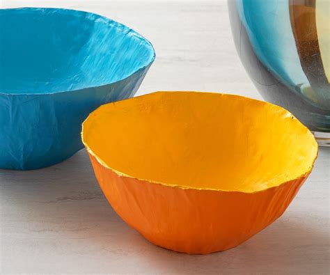 DIY Silly Putty That’s Better Than Store-Bought (and Cheaper!) - DIY Candy