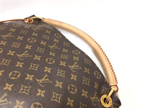 Enter Louis Vuitton Date Code Check | semashow.com