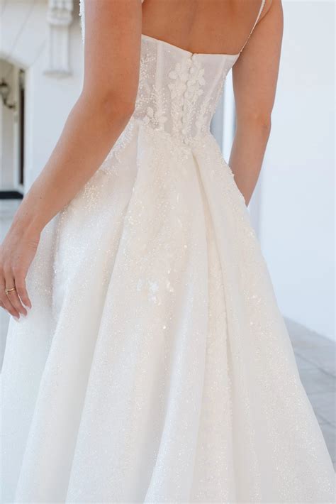 Sparkling Princess A-Line Wedding Dress with Sweetheart Neckline