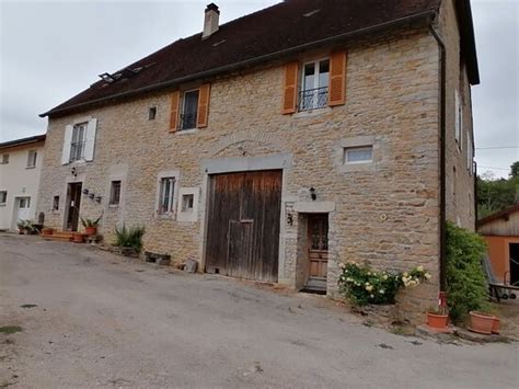 LA FERME DE MONTARD (Montmorot) - B&B Reviews, Photos, Rate Comparison ...