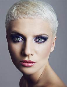 Pixie Haircut Styles by Trend Pixie Haircuts For Thick Hair 2018 2019 28 Pixie Haircut Styles
