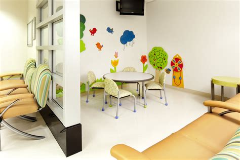 UC Davis Pediatric Emergency Waiting Room