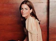Amanda Peet Desktop Wallpapers by Amanda Peet Wallpapers High Resolution And Quality Amanda Peet Desktop Wallpapers