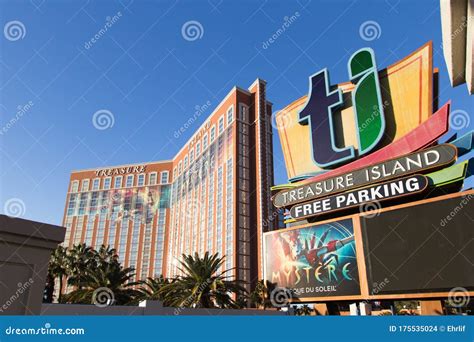 Free Parking on Las Vegas Strip Editorial Stock Image - Image of ...