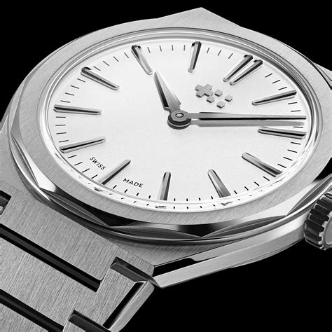 【F】 Christopher Ward Slims Down With The New Twelve 660