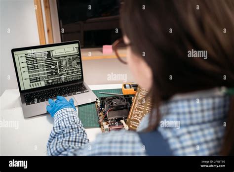 Computer Repair Tutorial 的图像结果