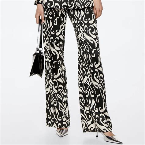 Mango Women's Black and White Trousers | Depop