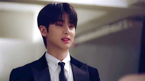 Watch Series Bitch x Rich - Season 2 | Episode 5 Online | Viu Lebanon