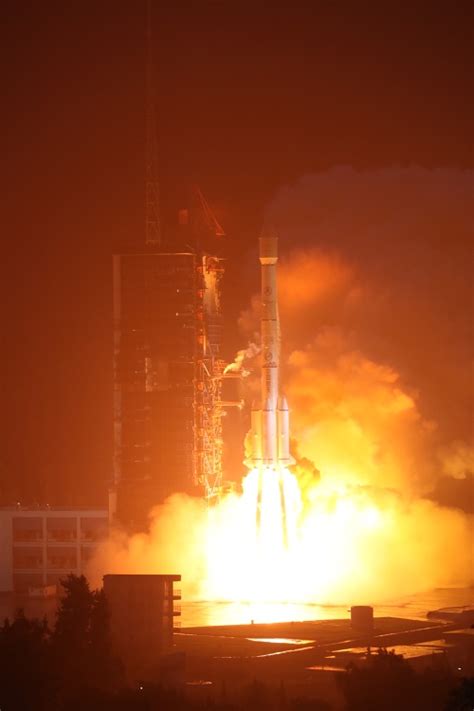 中国首颗Ku频段高通量宽带卫星“亚太6D”成功发射_新闻频道_央视网(cctv.com)