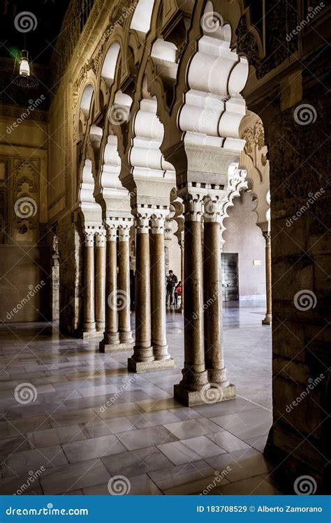 Palacio Aljaferia, Fortified Medieval Islamic Palace in Zaragoza, Spain ...