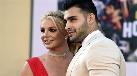 Britney Spears’ ex-husband crashes her California wedding site: ‘She’s ...