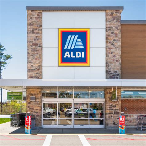 Prince Louis' 7th Birthday Portrait Majorly Breaks Royal Tradition - Parade