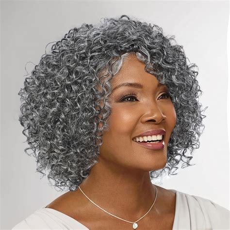Amazon.com : Jolelyne Short Dark Gray Bob Wigs Wavy Layered Bob Wig ...