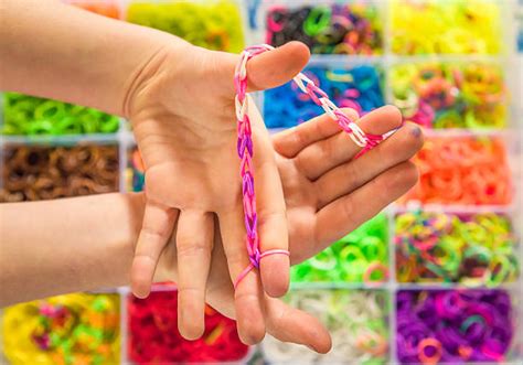 Kids Jewelry Making 的图像结果