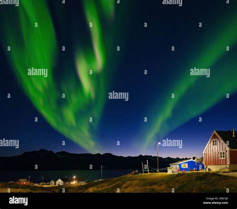 Greenland coast northern lights hi-res stock photography and images - Alamy