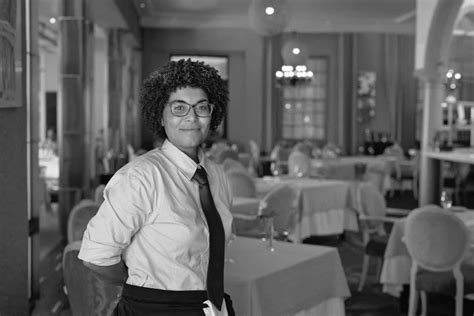 Food Runner Job Description Sample | Monster.com