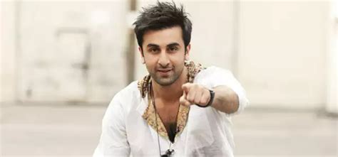 'Not Him Making Paps Mama & Chacha' Fans React As Ranbir Has A ...