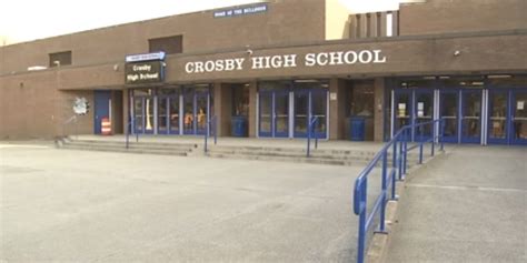 Student accused of bringing gun to high school arrested