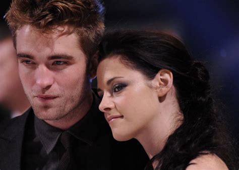 Did Kristen Stewart and Stella Maxwell have an awkward run-in with ...