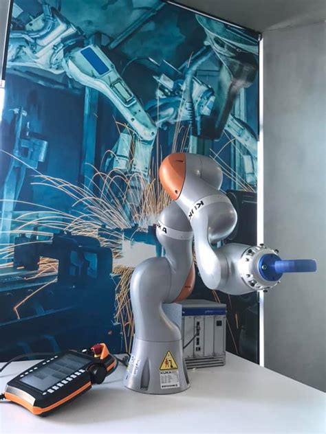 KUKA Robotics 的图像结果